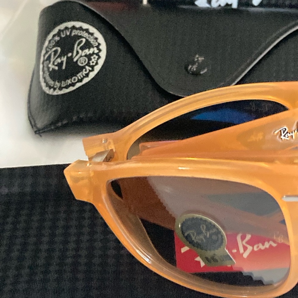 Ray-Ban Tan Sunglasses Rubber Beige - Picture 8 of 8